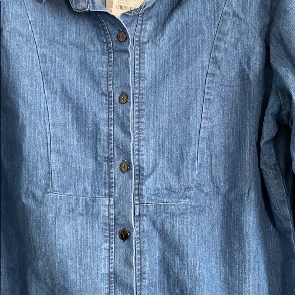 Top - Picture 2 of 3